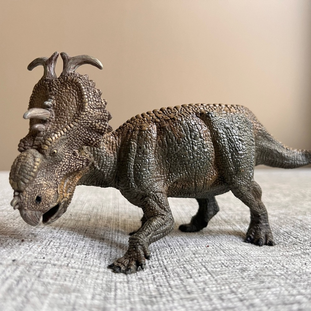 Rare Retired 2009 Papo Pachyrhinosaurus
